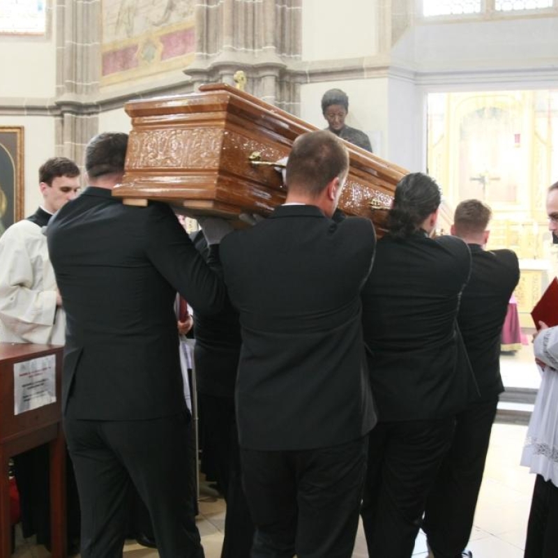 Pohrebná sv. omša za zosnulého Alojza Tkáča