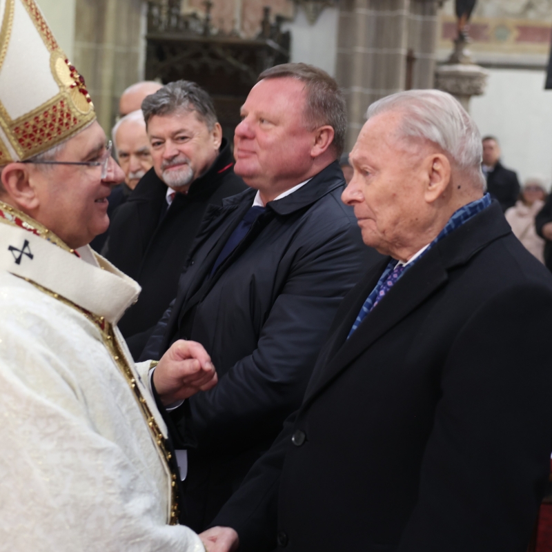 Bývalý prezident Slovenskej republiky Rudolf Schuster ďakoval za 90 rokov života