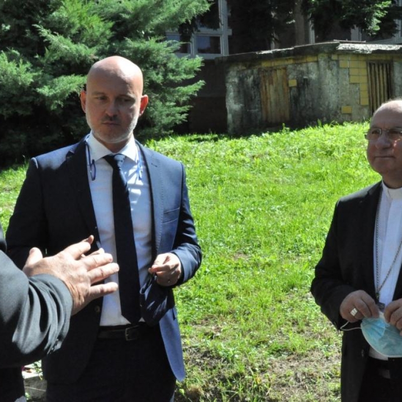 Minister školstva Branislav Gröhling navštívil katolícke školy v Prešove