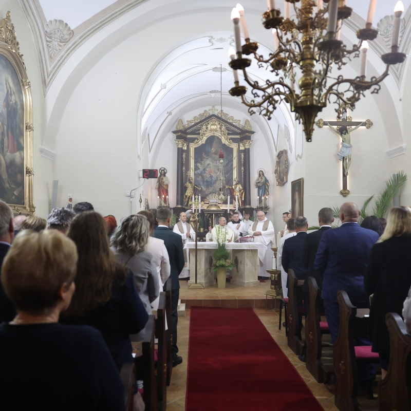 Konsekrácia obnoveného kostola v Paňovciach